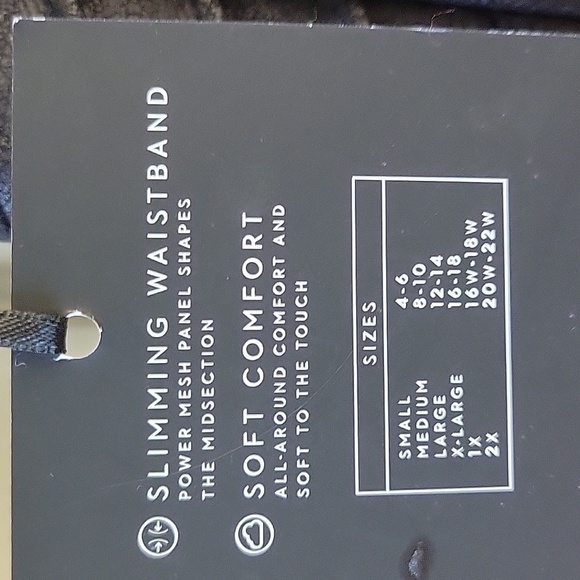 High Waist Black Leggings With Deatail On Sides NWT - Picture 14 of 14